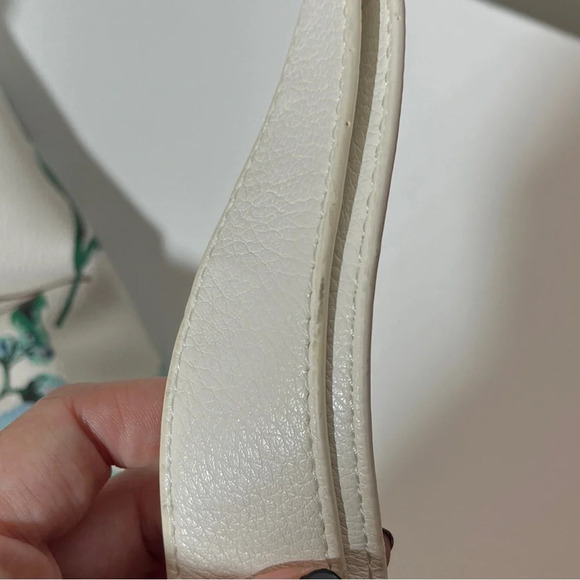 Betsey Johnson Floral Belt/Fanny Pack - Picture 5 of 11